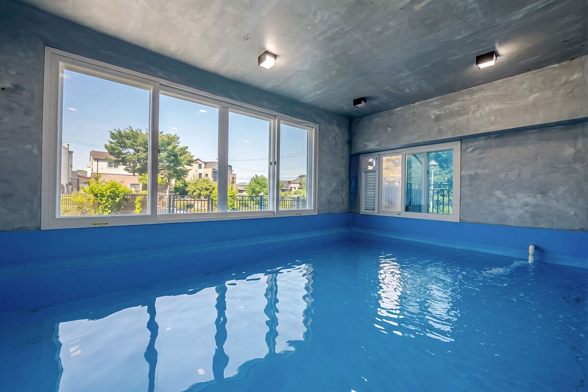 Basic Room, 2 Bedrooms (4-101 (C/pool-Pay at property))