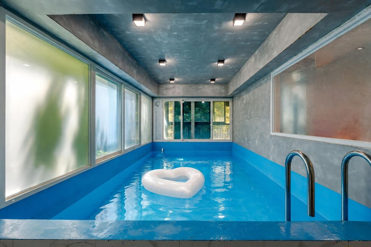Basic Room, 2 Bedrooms (8-101 (A/pool-Pay at property))
