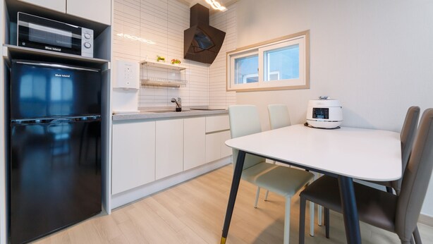 Basic-Zimmer, 2 Schlafzimmer (1-101(C / Pool not available)) | 1 Schlafzimmer, kostenloses WLAN