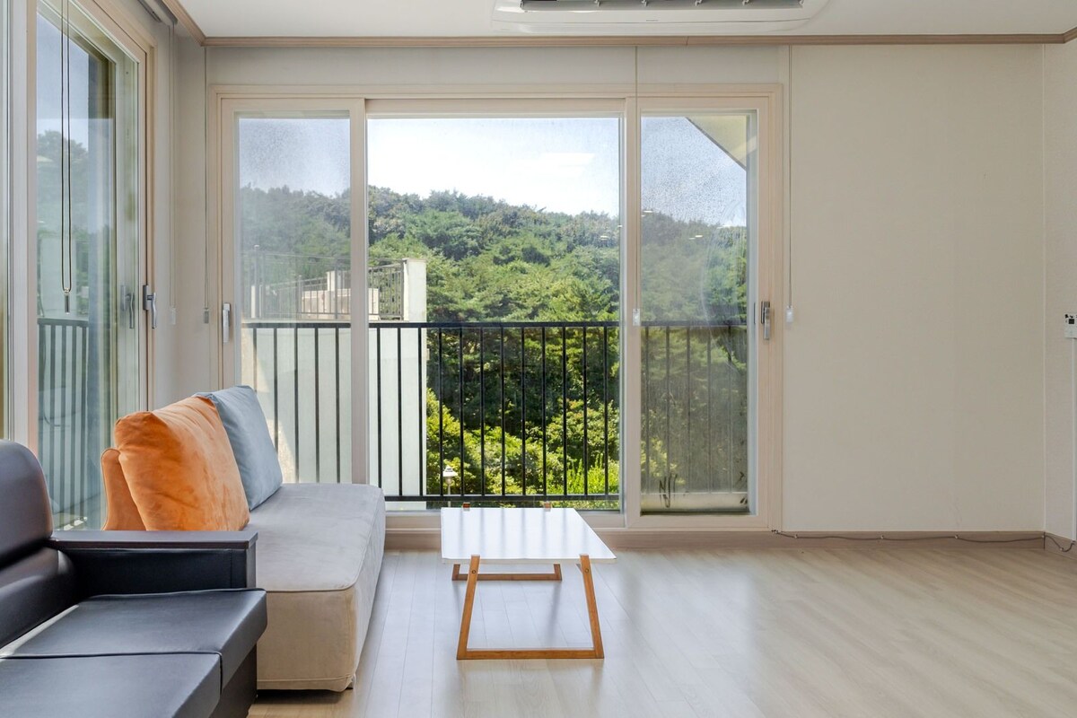 Basic Room, 2 Bedrooms (7-201 (B/pool-Pay at property))