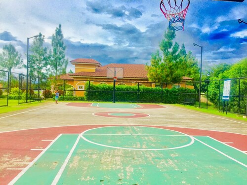 A comfy retreat in the heart of Orani, Bataan