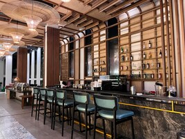 Bar (en el alojamiento)