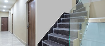 Chowdhry Tourist Lodge- Paharganj-NDLS