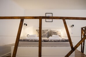 1 bedroom, iron/ironing board, free WiFi
