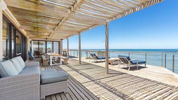 Rumah (4 Bedrooms) | Bagian depan properti