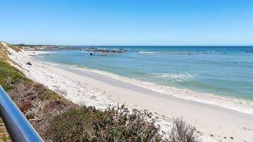 Rumah (4 Bedrooms) | Interior