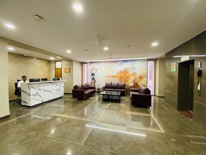 Lobby sitting area - Southern Grand Kashi - Inside Kashi Vishwanath Temple Corridor (Varanasi)