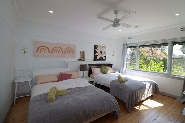 2 bedrooms, desk, iron/ironing board, free WiFi