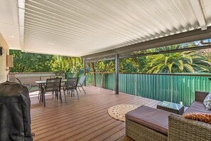 تناول الطعام بالخارج