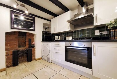 3 Bedroom Character Property in Shrewsbury