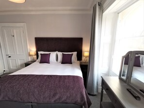 Casa geminada | Ferros/tábuas de passar roupa, Wi-Fi de cortesia