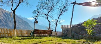 Sakura Lodges Hunza