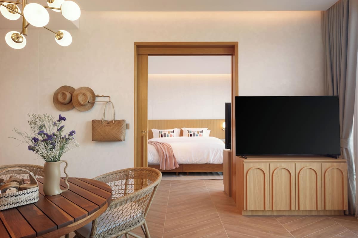 Home Haven Suite 2 Bedrooms | 迷你吧（备有免费物品）、客房内保险箱、遮光窗帘、熨斗/熨衣板