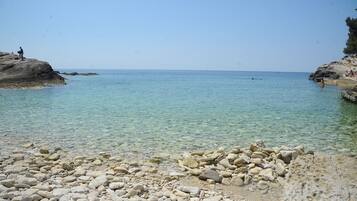 Room, 1 Bedroom, Terrace, Garden View | Beach