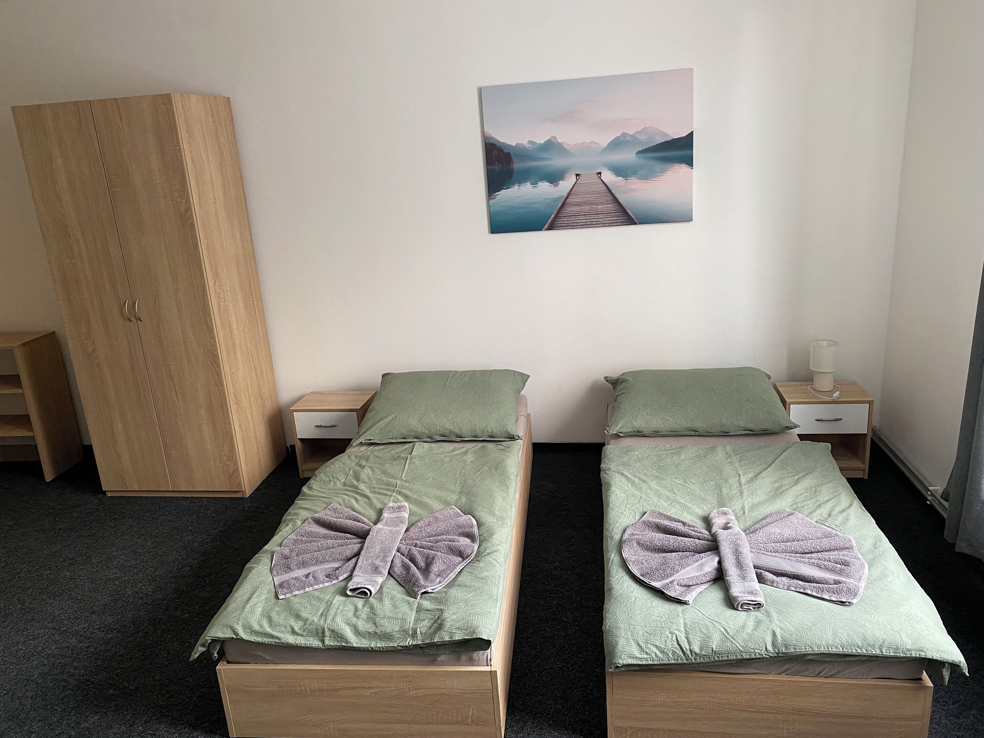 Quarto triplo standard, 1 quarto | 1 quarto, escrivaninha, Wi-Fi de cortesia