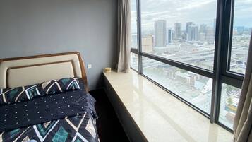 2 bedrooms, individually decorated, individually furnished