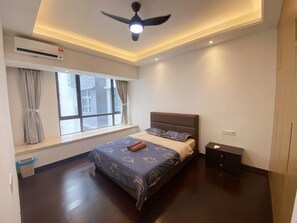 Apartament Comfort, 3 dormitoris | Decoració individual, mobiliari individual i cortines opaques 