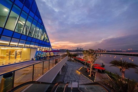 Exterior. R&F TrexHomestay