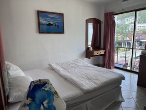 Business Room - Broccoli Candy Hotel (Karon)