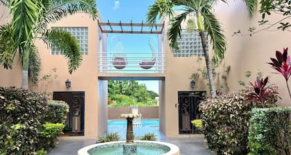 Pearl- Modern Luxurious 3 bedroom condo with tub