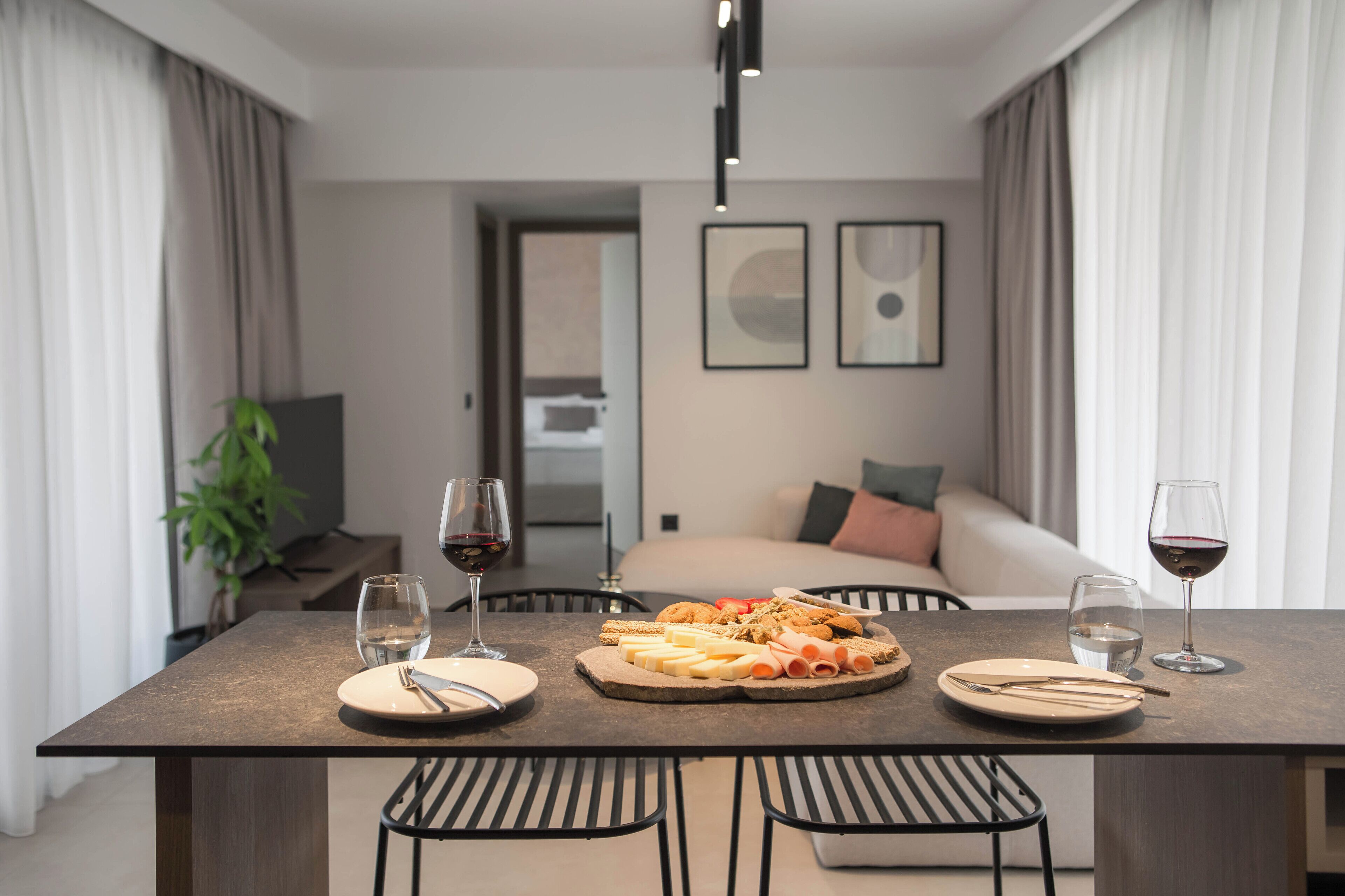 Phòng Suite Superior, quang cảnh núi | Bếp riêng | Tủ lạnh, lò nướng, bếp nấu, dụng cụ pha espresso 