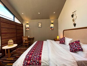 Desk, soundproofing, iron/ironing board, free WiFi - Hiraya Resort Hunza (Karimabad)