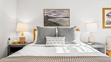 3 chambres, fer et planche à repasser, lit parapluie, Wi-Fi gratuit