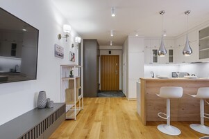 1 bedroom, laptop workspace, iron/ironing board, free WiFi