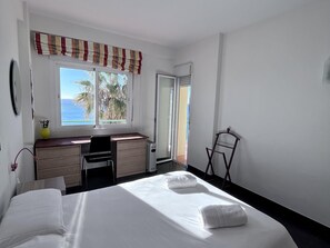 3 bedrooms, iron/ironing board, WiFi, bed sheets - Costa del Sol apartment. (Fuengirola)