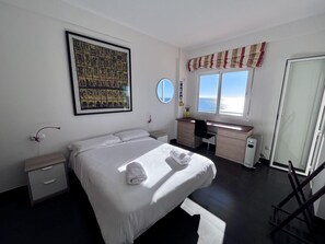 3 bedrooms, iron/ironing board, WiFi, bed sheets - Costa del Sol apartment. (Fuengirola)