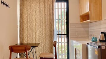 Estudio, 1 cama de matrimonio, fumadores, baño privado | Wifi gratis