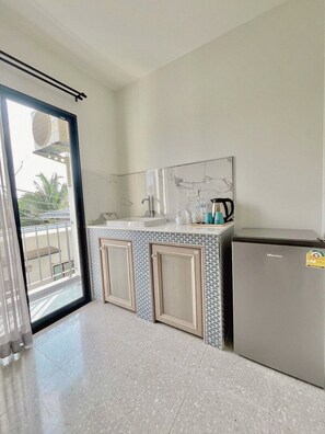 标准单人房, 1 张特大床, 吸烟房, 私人浴室 | 免费 WiFi