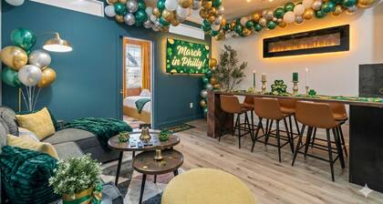 Old City: Parking + City Views- Minutes to Stadium