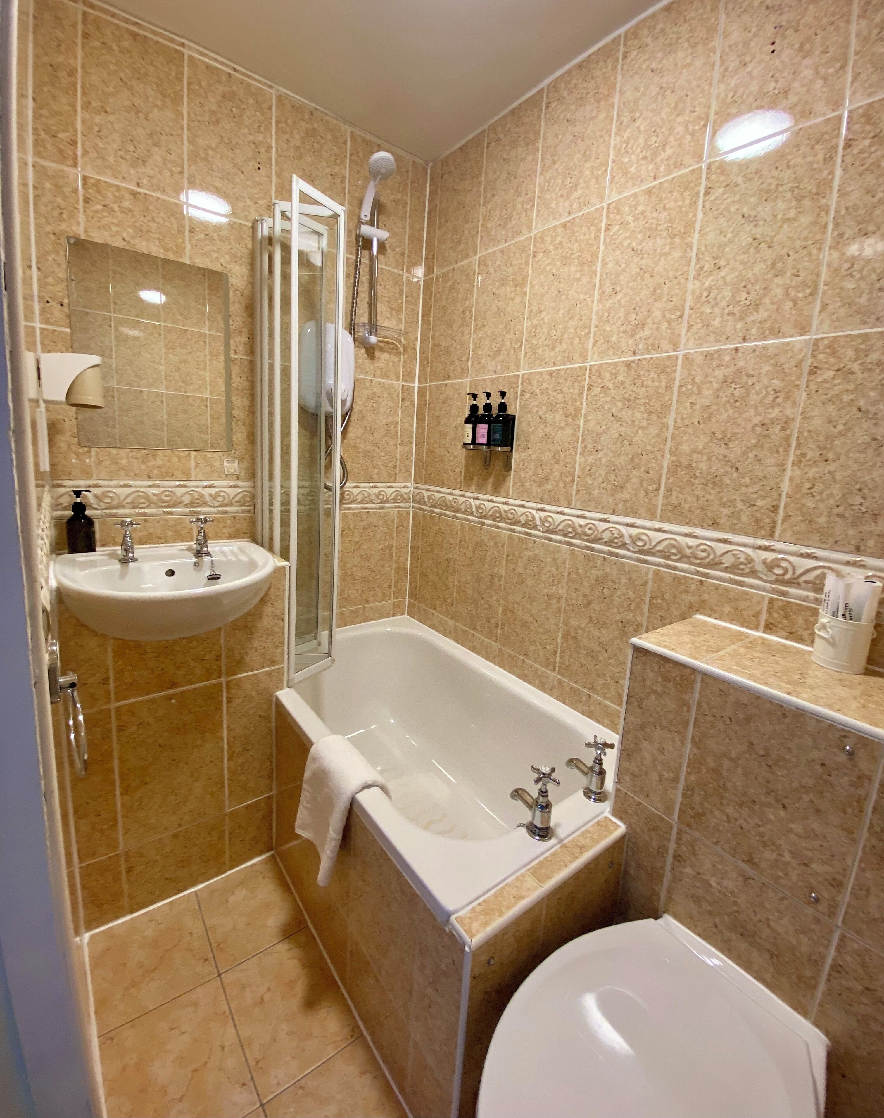 Photo - 4 Friends House