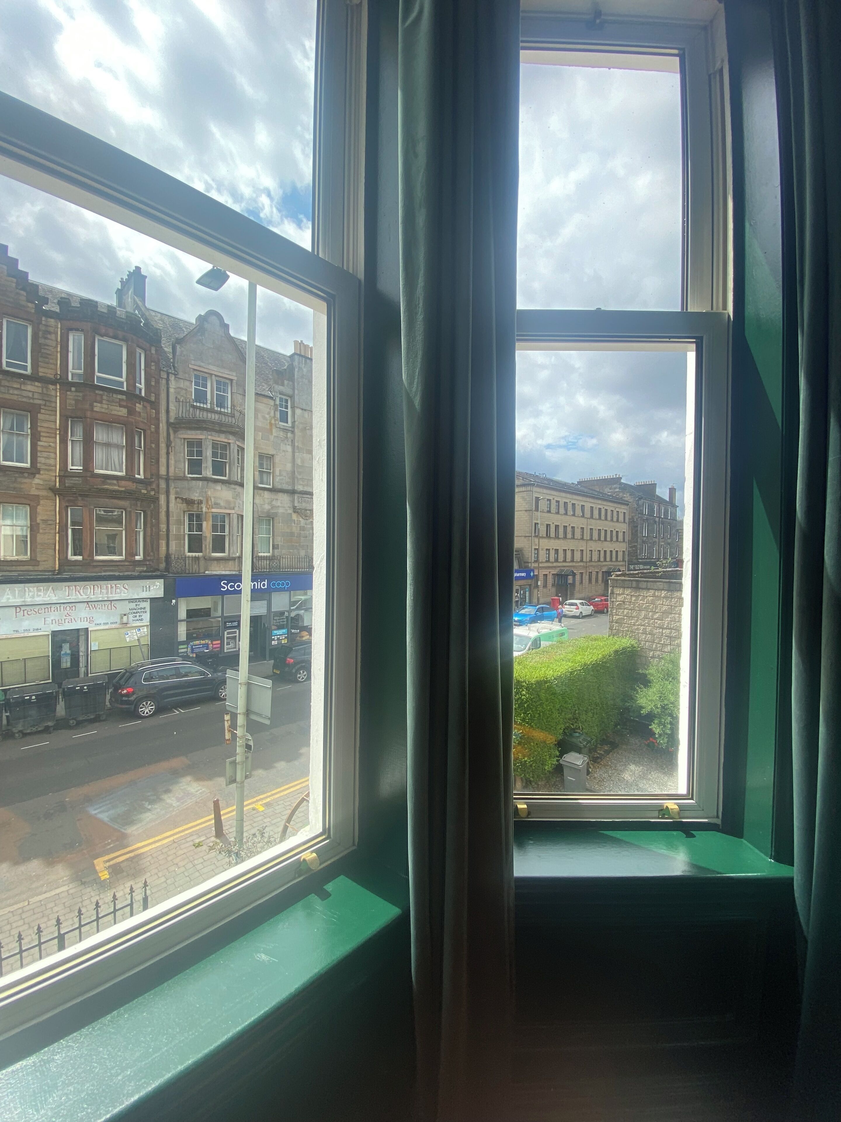 Photo - 4 Friends House