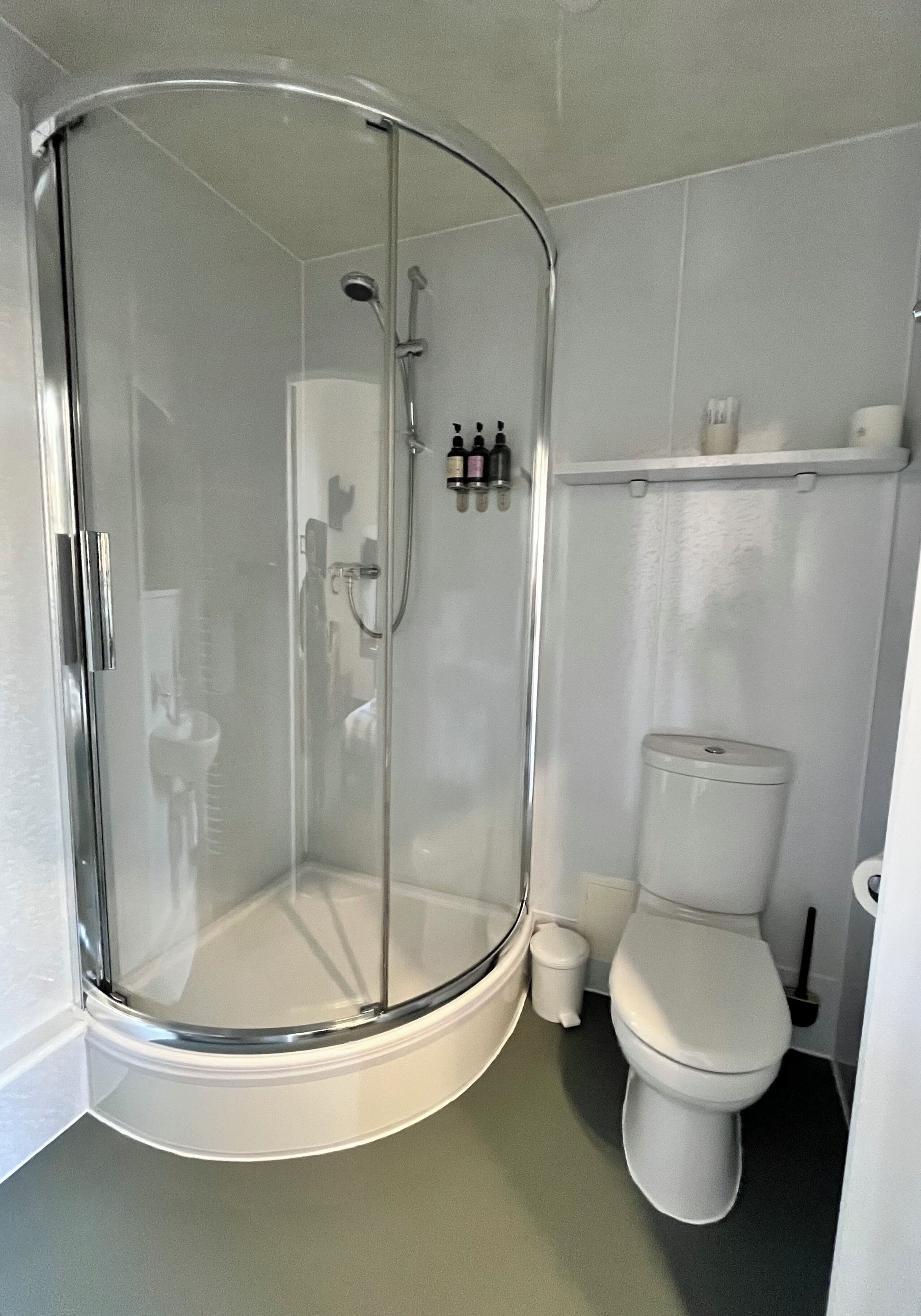 Photo - 4 Friends House