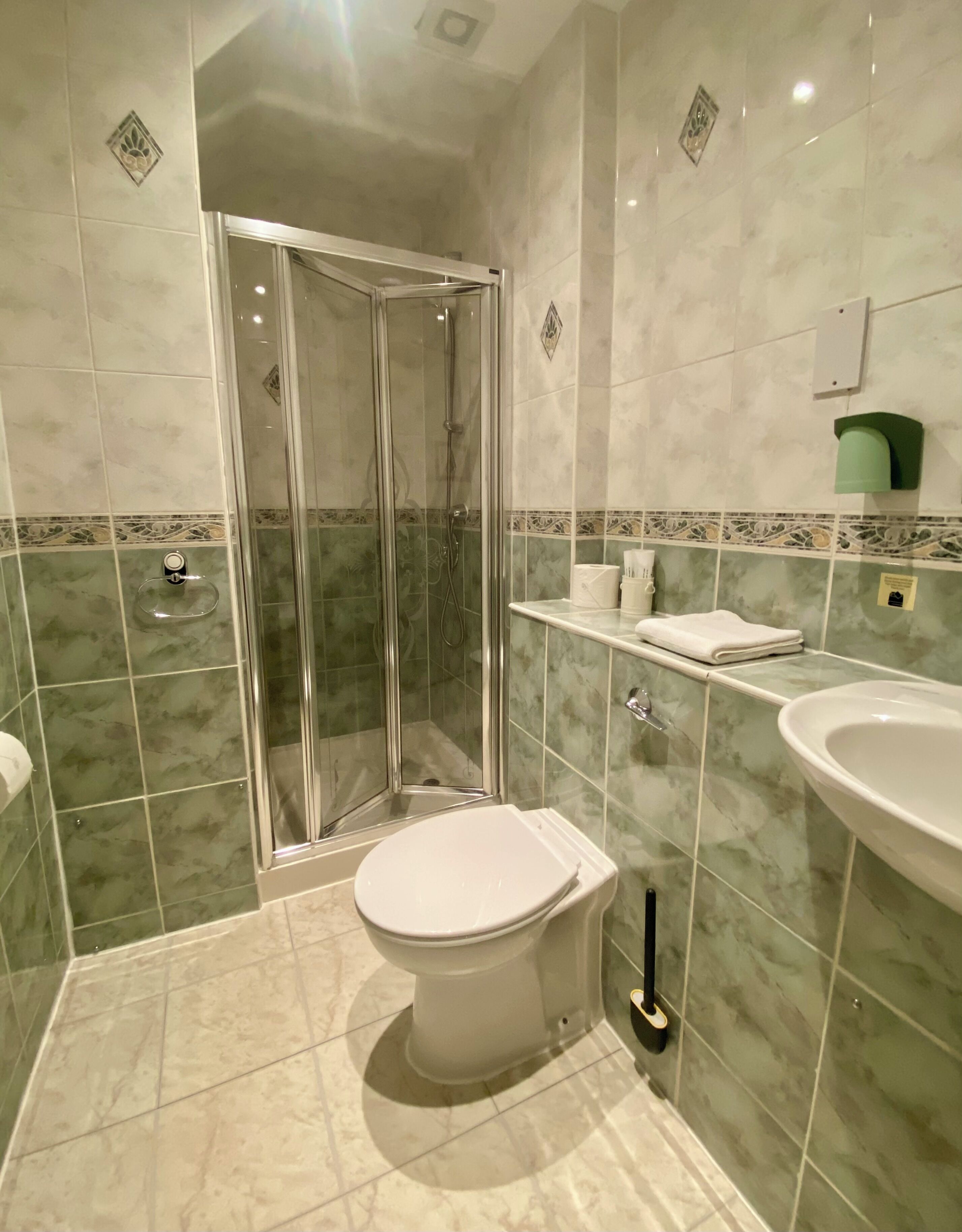 Photo - 4 Friends House