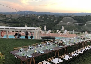 Outdoor dining - Luxury Tuscany Villa Rental for 18 people (Certaldo)
