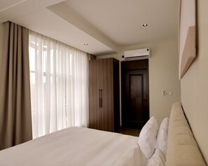 Executive Double Room | In-room safe, individually furnished, desk, laptop workspace - Micassa Residences and Suites (Kampala)