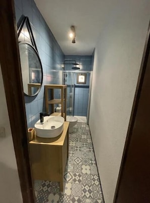 Towels, soap, toilet paper
