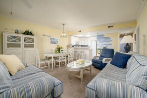 TV - 3 Bedroom 2 Bath Ocean Block With Pool located in North OC (Ocean City)