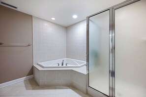 Shower, jetted tub - Three bedroom direct bayfront condo with pool! (Ocean City)