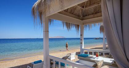 SUNRISE Arabian Beach Resort - Posh Club