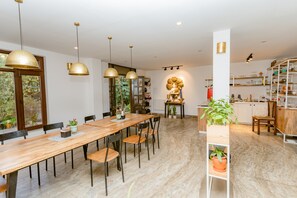 Restaurant - Cloud 9 Garden (Gokarneshwar)