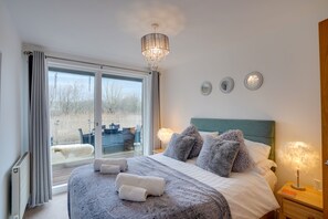 4 chambres, fer et planche à repasser, lit parapluie, Wi-Fi