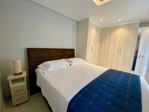 Deluxe Apartment | Free WiFi, bed sheets - Residencial Palm Jumeirah  (Praia Grande)