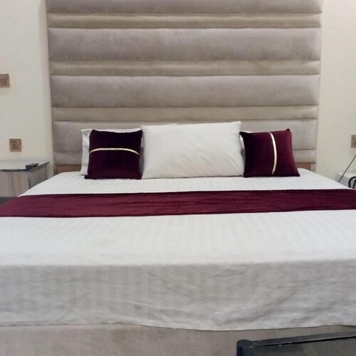 Hotel Days Inn Gulberg