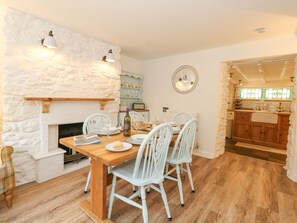 Dining - Norden Cottage (Weymouth)
