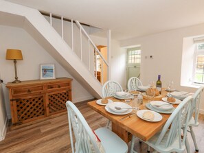 Dining - Norden Cottage (Weymouth)