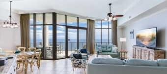 Luxury Gulf Front Condo | Lazy River | Liquid Life